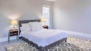 2 bedrooms, iron/ironing board, bed sheets
