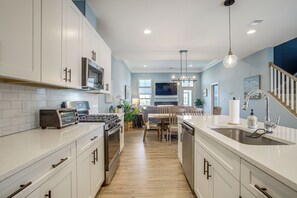 Villa (4 Bedrooms) | Interior