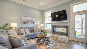 Villa (4 Bedrooms) | Front of property