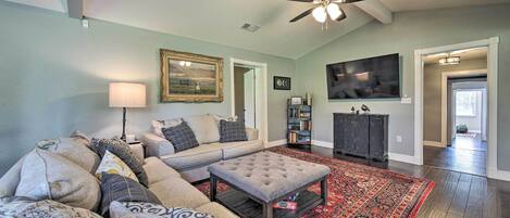 House (5 Bedrooms) | Front of property