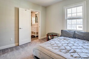 Casa (3 Bedrooms) | 3 quartos, espaço de trabalho para notebook