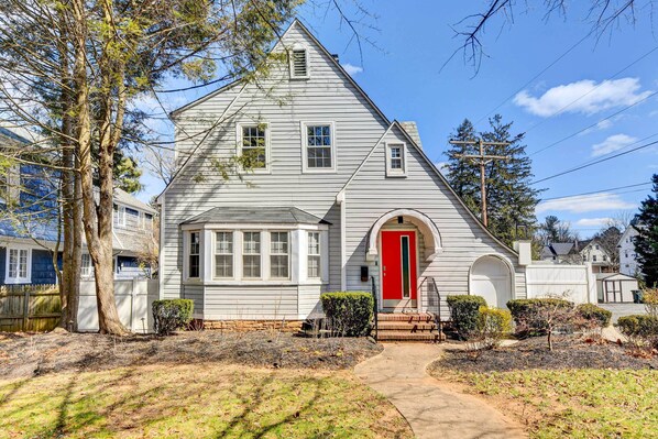 House (3 Bedrooms) | Front of property