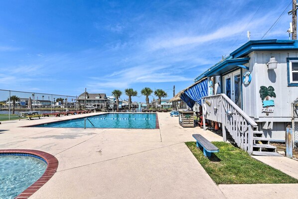 Interior - Sea Isle Retreat: Restaurant, Bar & Marina On-site (Galveston)