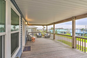 House (3 Bedrooms) | Interior - Sea Isle Retreat: Restaurant, Bar & Marina On-site (Galveston)