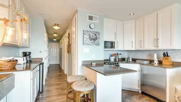 Apartment (1 Bedroom) | Interior