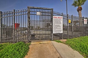 Interior - Boat Launch Access: Galveston Home Near Beach! (Galveston)