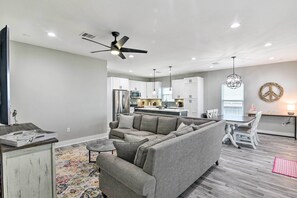 Interior - Boat Launch Access: Galveston Home Near Beach! (Galveston)