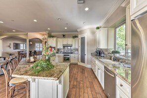 Maison (5 Bedrooms) | Intérieur