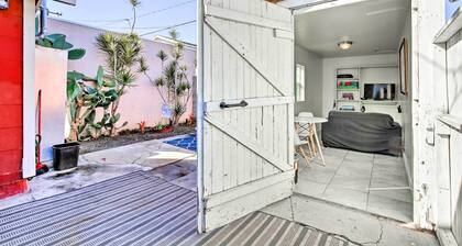 7 Mi to Downtown: Long Beach Bungalow w/ Patio!