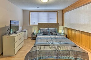 House (6 Bedrooms) | Interior