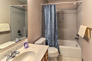 House (6 Bedrooms) | Interior - Eagan Home w/ Porch - 5 Mi to Mall of America! (Eagan)