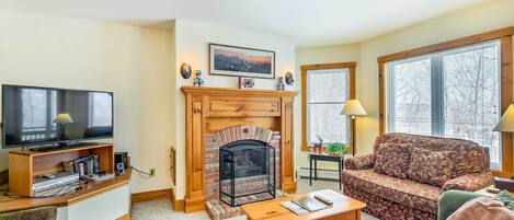 Apartment (3 Bedrooms) | Front of property