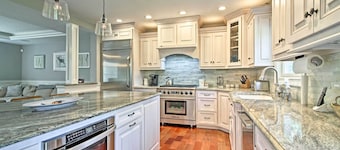 West Dover Home - 3 Miles to Mount Snow Resort!
