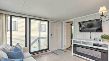 Cottage (2 Bedrooms) | Interior