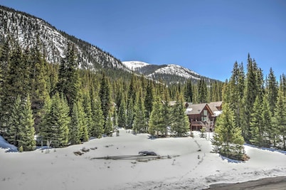 Blue River Condo w/ Views - 5 Mi to Breckenridge!