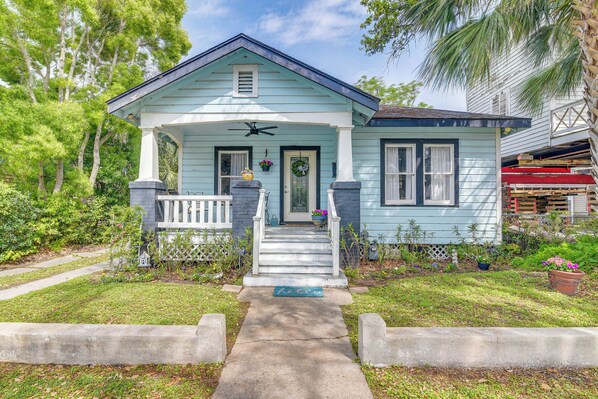 Front of property - Pet-friendly Galveston Bungalow, 1/2 Mi to Beach! (Galveston)