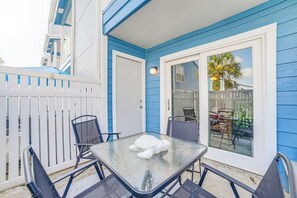 Apartment (1 Bedroom) | Interior