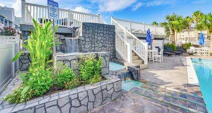 1/4 Mi to Seawall: Relaxing Galveston Condo!