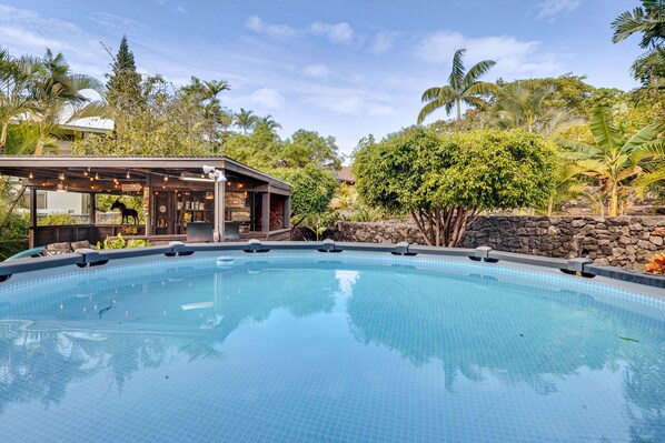 Pool - Kailua-kona Home w/ Tropical Bar: Walk to Beach! (Kailua-Kona)