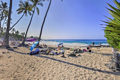 1 Mile to Magic Sands Beach: Kailua-kona Cottage