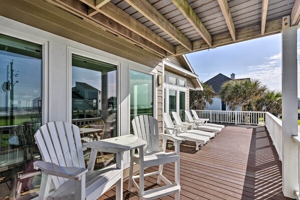 House (3 Bedrooms) | Interior - 1 Block to Beach: Family Getaway in Galveston! (Galveston)