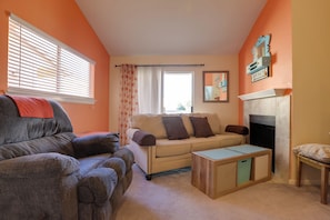 Interior - Balcony & Pool Access: Condo in Galveston! (Galveston)