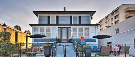 Apartment (0 Bedroom) | Interior