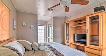 Pet-friendly Auburndale House w/ Lake Views!