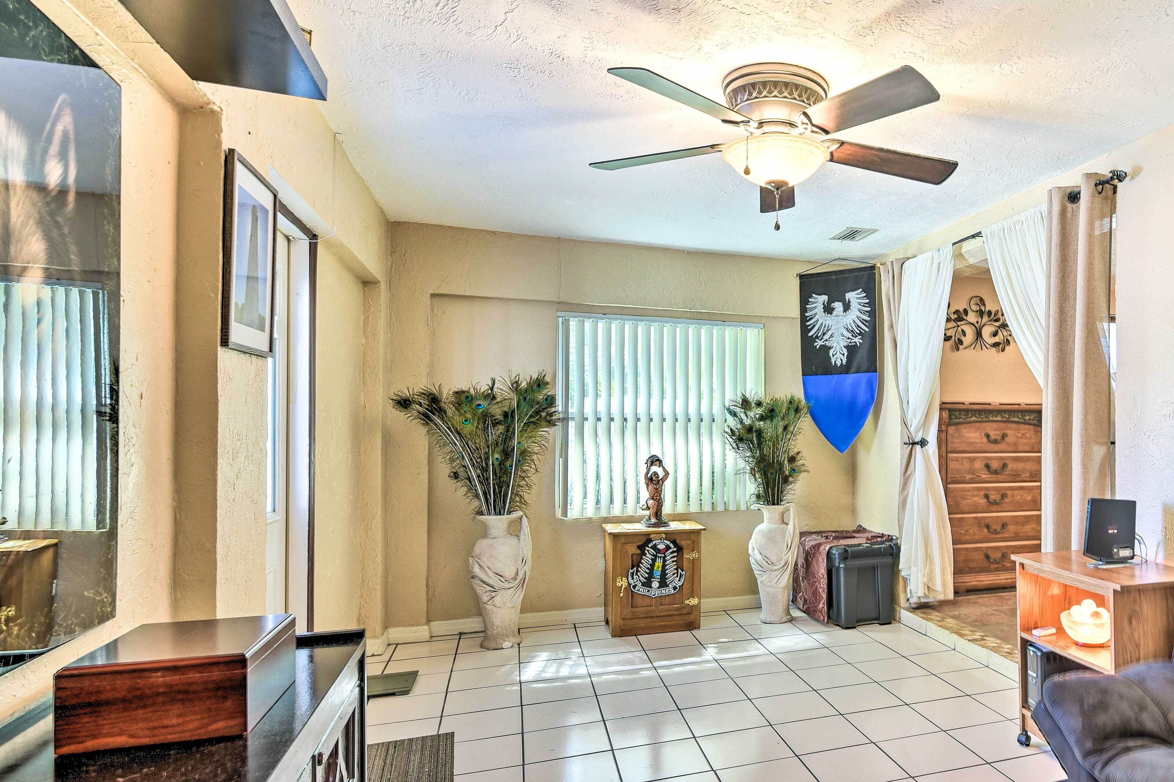 House (2 Bedrooms) | Interior