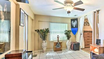 Rumah (2 Bedrooms) | Interior