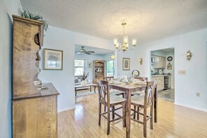 House (2 Bedrooms) | Interior - Marion Oaks Home < 20 Mi to Equestrian Center (Ocala)