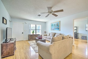 House (2 Bedrooms) | Interior - Marion Oaks Home < 20 Mi to Equestrian Center (Ocala)