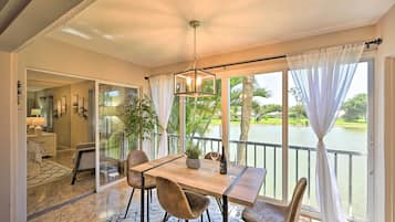 Apartment (3 Bedrooms) | Front of property