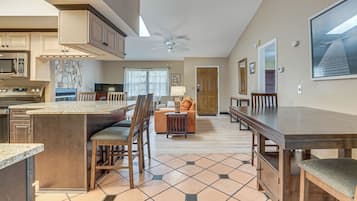 Casa (2 Bedrooms) | Parte interna