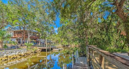 Canalfront Homosassa Escape w/ Private Dock!