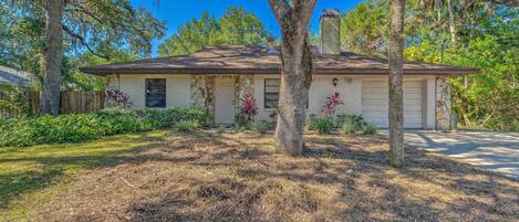 House (2 Bedrooms) | Front of property