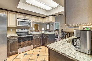 House (2 Bedrooms) | Interior - Canalfront Homosassa Escape w/ Private Dock! (Homosassa)