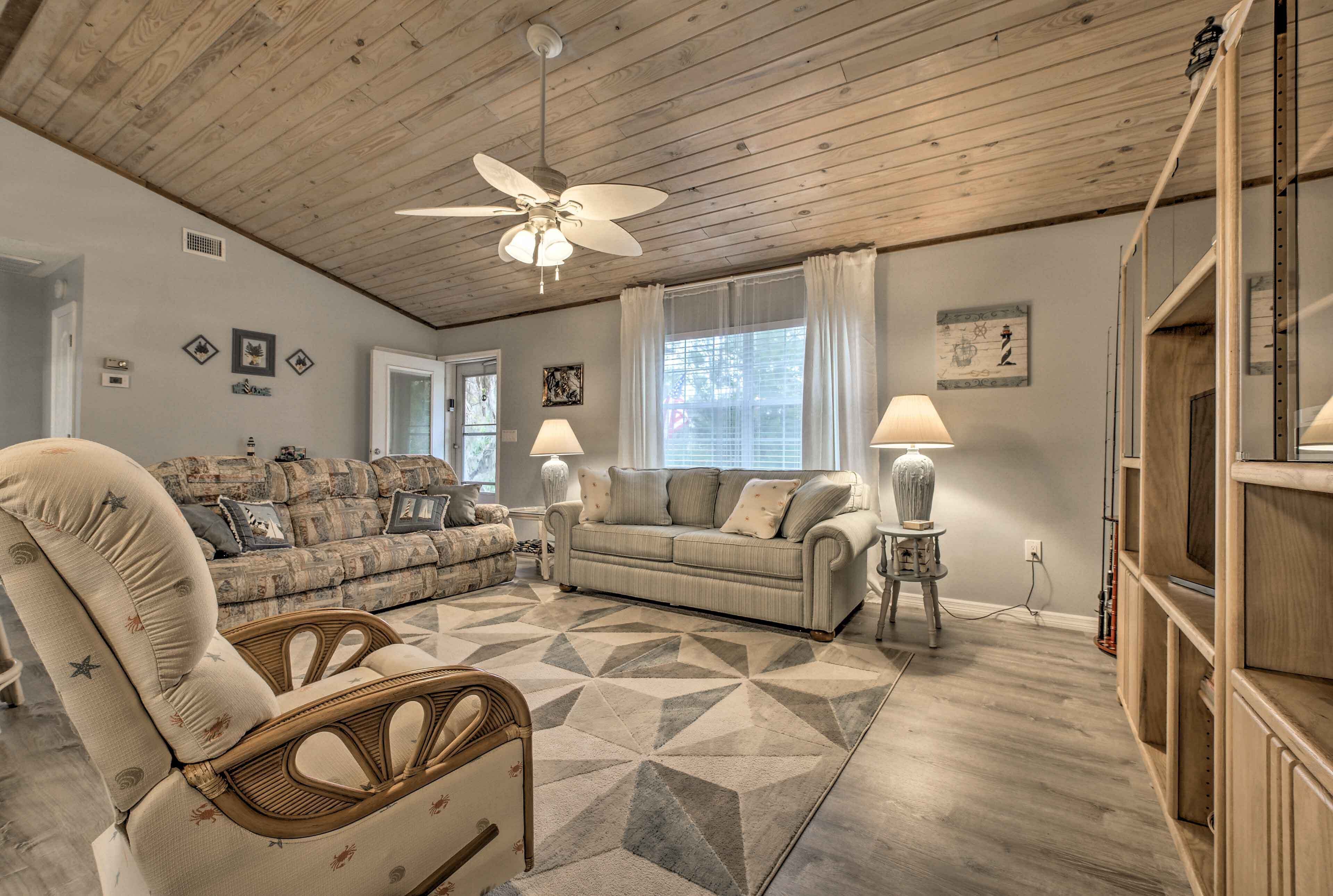 House (2 Bedrooms) | Front of property