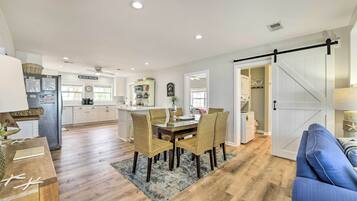 Cottage (3 Bedrooms) | Interior