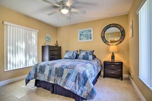 Apartment (3 Bedrooms) | Interior - Ideally Located Abode w/ Gazebo in Pompano Beach! (Pompano Beach)