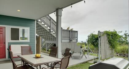 'the Aloha Green House' Retreat w/ Ocean Views!