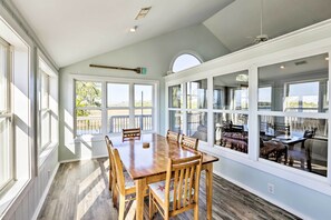 Stuga (2 Bedrooms) | Interiör