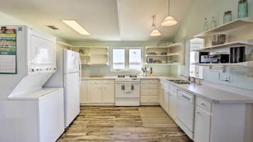 Cottage (2 Bedrooms) | Interior