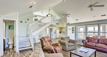 Cozy Waterfront 'island House' on Live Oak Island!