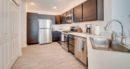'the Villages' Villa in Perfect Location w/ Lanai