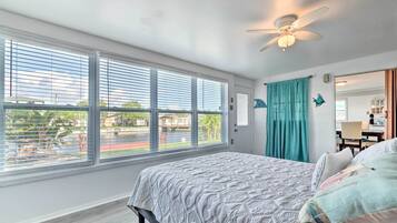 House (3 Bedrooms) | 3 bedrooms, laptop workspace, iron/ironing board, free cots/infant beds