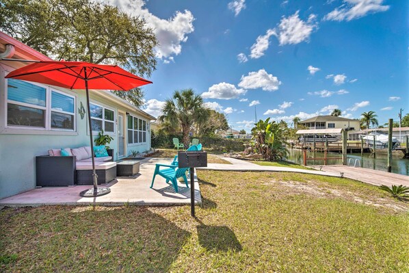 Terrace/patio - Canalfront Hudson Home W/private Dock & Yard! (Hudson)