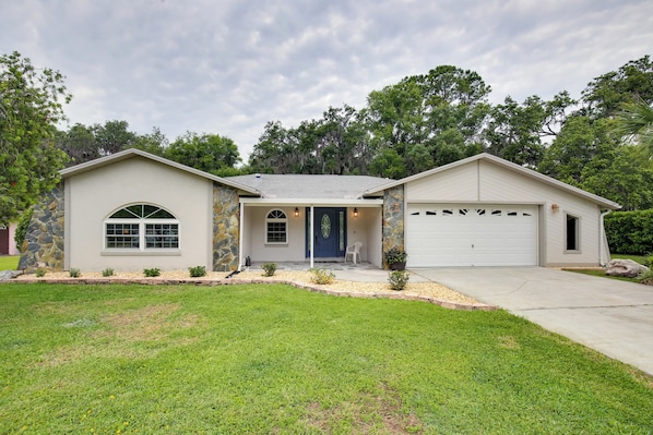 House (3 Bedrooms) | Front of property