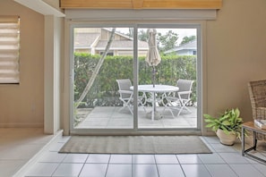 House (2 Bedrooms) | Interior - 'sand Dollar' Jenson Beach Home w/ Pool Access! (Jensen Beach)