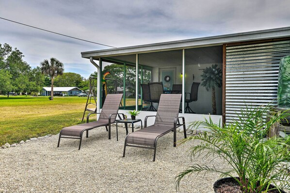House (2 Bedrooms) | Interior - Pet-friendly Bradenton Home ~ 3 Mi to Cortez Beach (Bradenton)